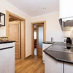 St. Joseph מלון דירות 4*