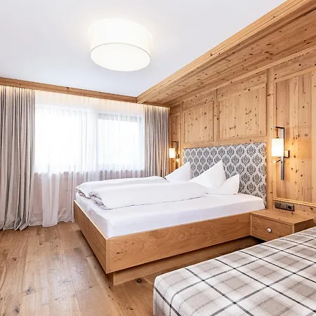 Апарт-отель Landhaus St. Joseph Майрхофен