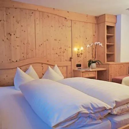 Ξενοδοχείο με διαμερίσματα St. Joseph