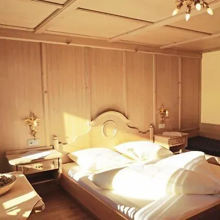 Landhaus St. Joseph Майрхофен