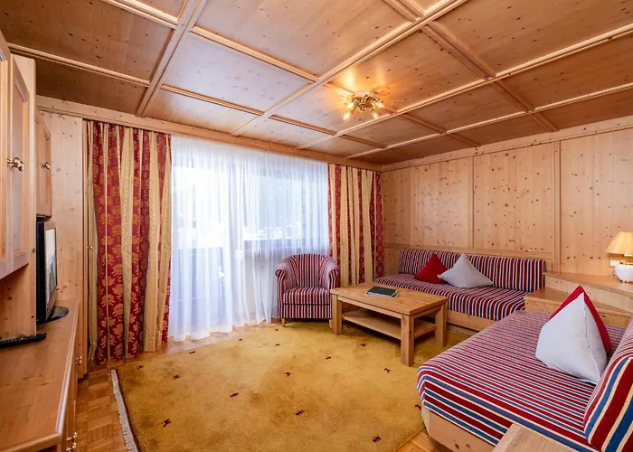 St. Joseph Aparthotel 4*