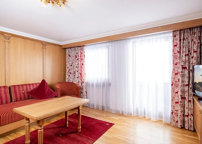 St. Joseph Aparthotel 4*