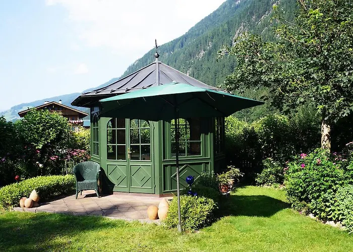 Aparthotel St. Joseph 4*