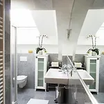 St. Joseph Hotel apartamentowy 4*
