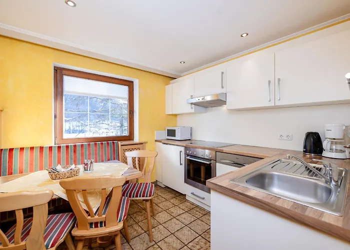 Aparthotel St. Joseph 4*